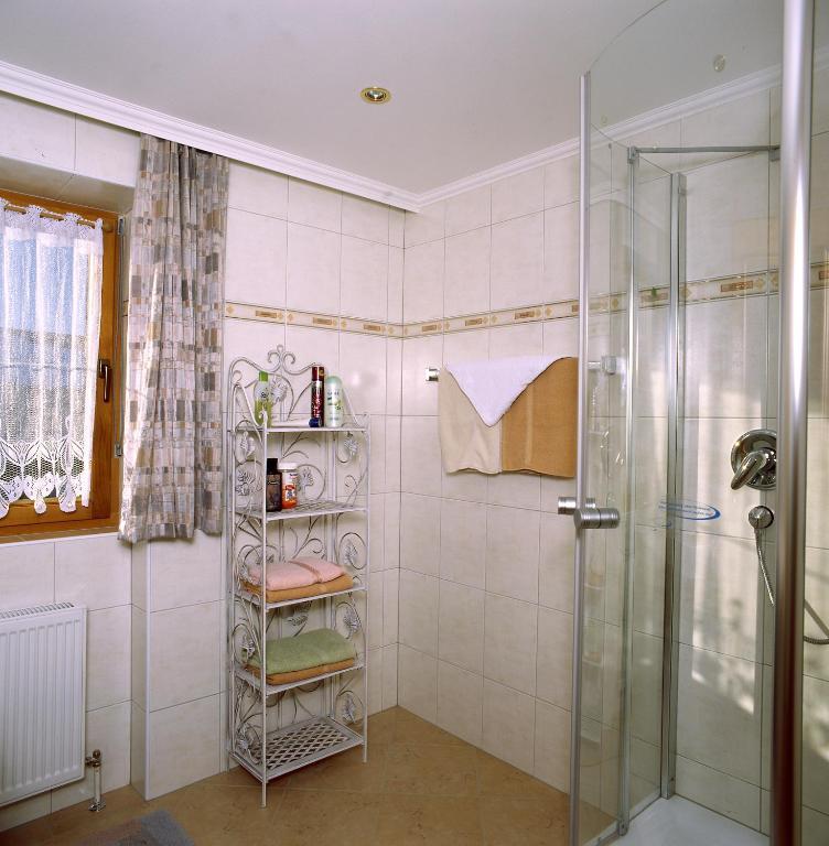 Haus Unterberg Hotell Kössen Rum bild